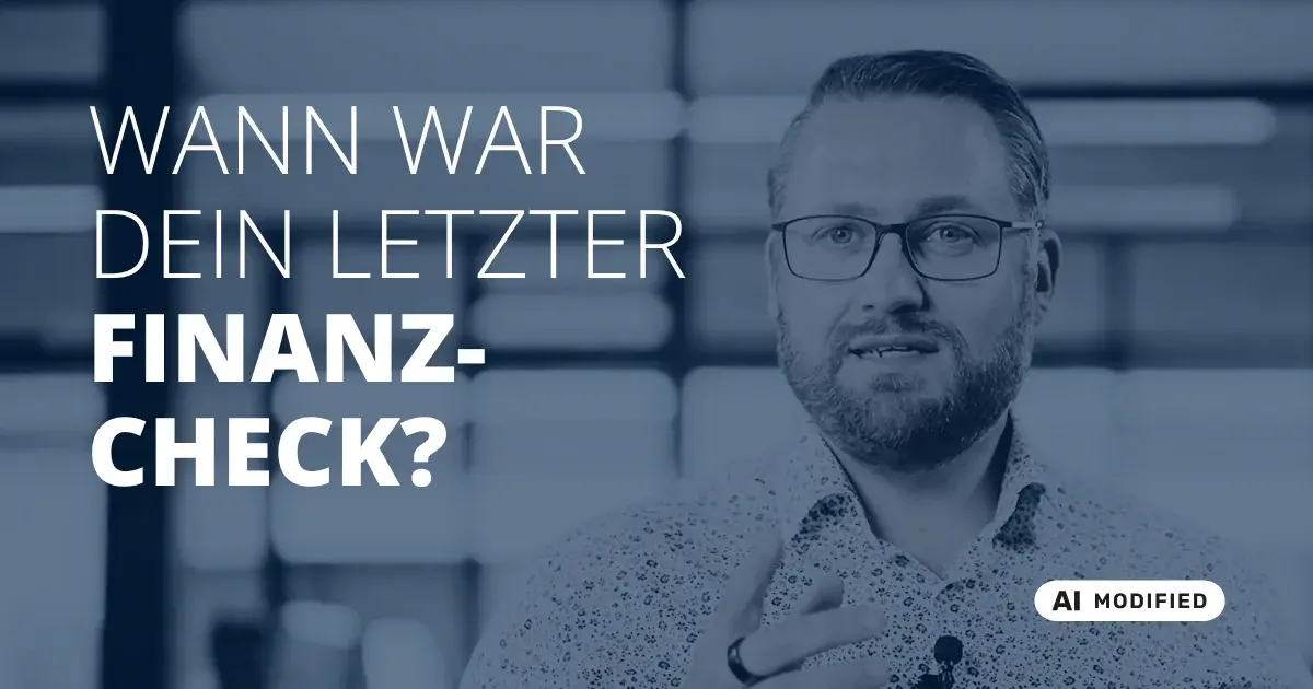 Sven Stopka neben Schriftzug „Wann war dein letzter Finanzcheck“ zum Thema Finanzcheck