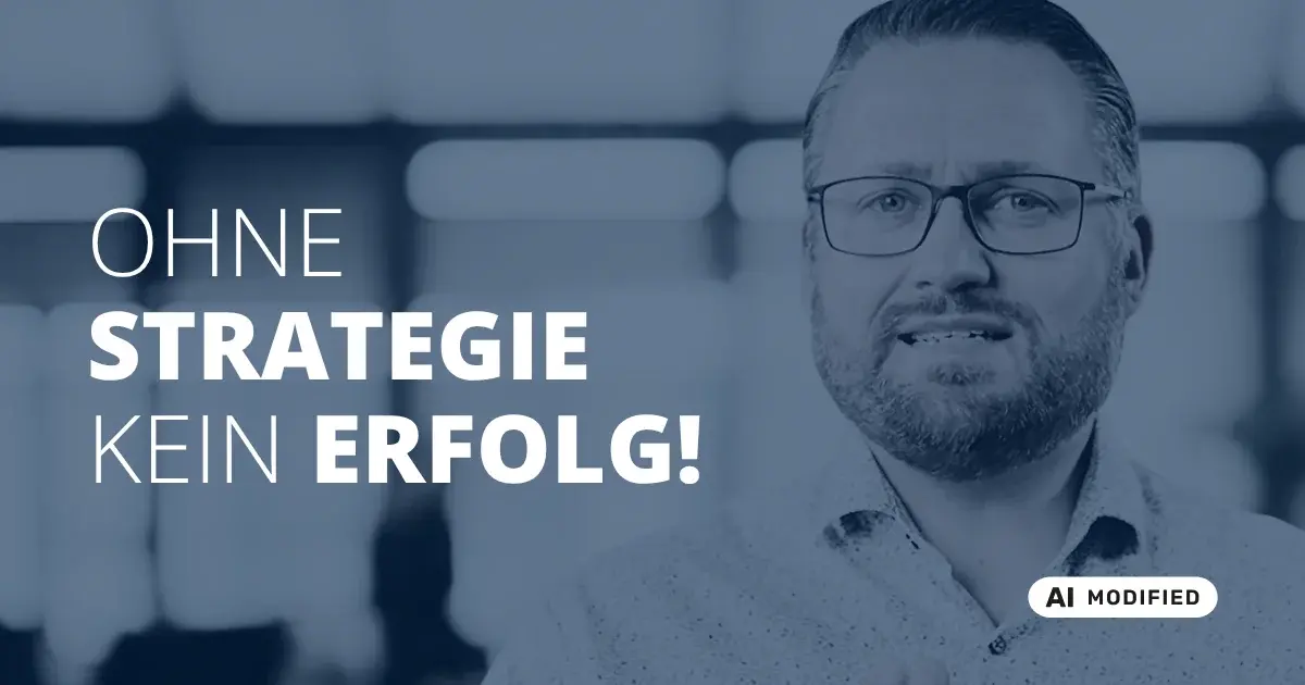 Sven Stopka neben Schriftzug „Ohne Strategie kein Erfolg“ zum Thema Anlagestrategie