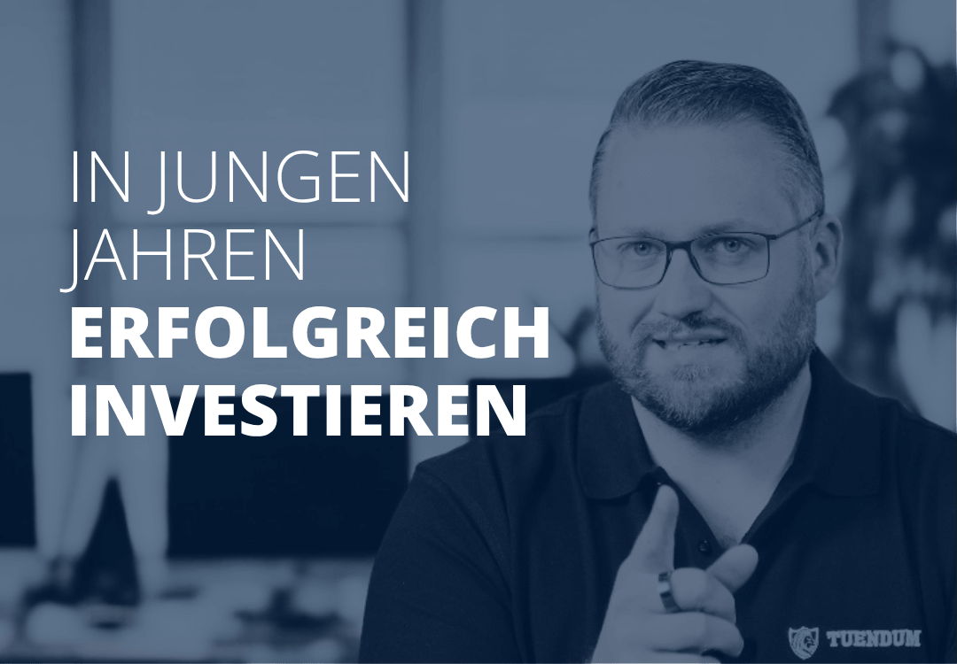 Sven Stopka neben Schriftzug „In jungen Jahren erfolgreich investieren“ zum Thema Investieren