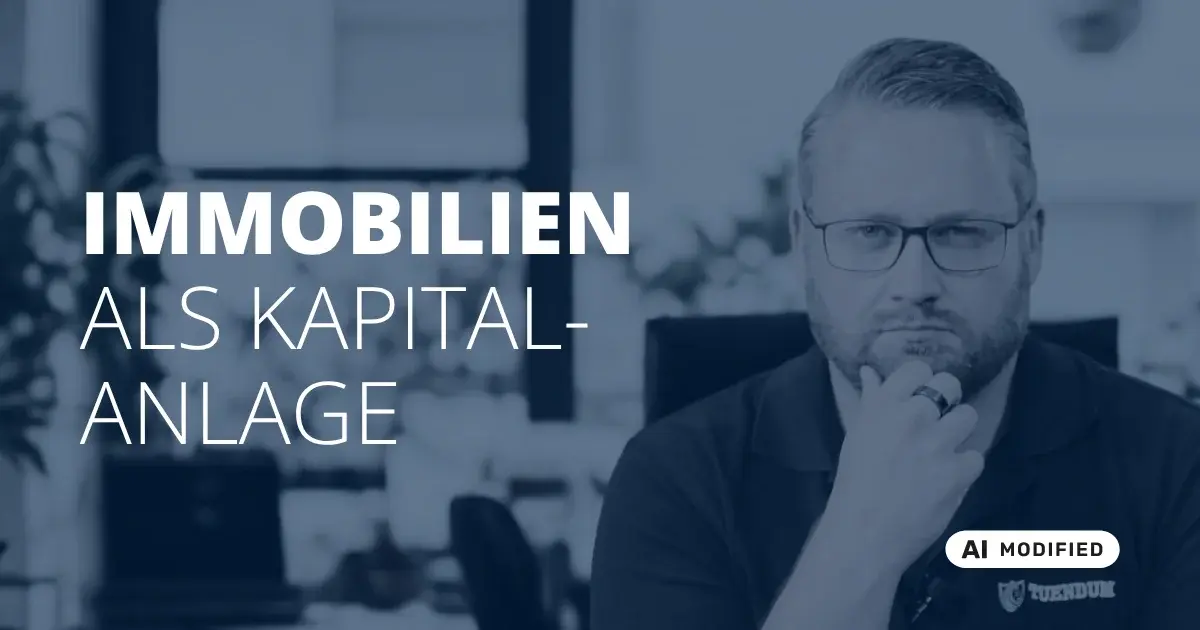 Sven Stopka neben Schriftzug „Immobilien als Kapitalanlage“ zum Thema Immobilien